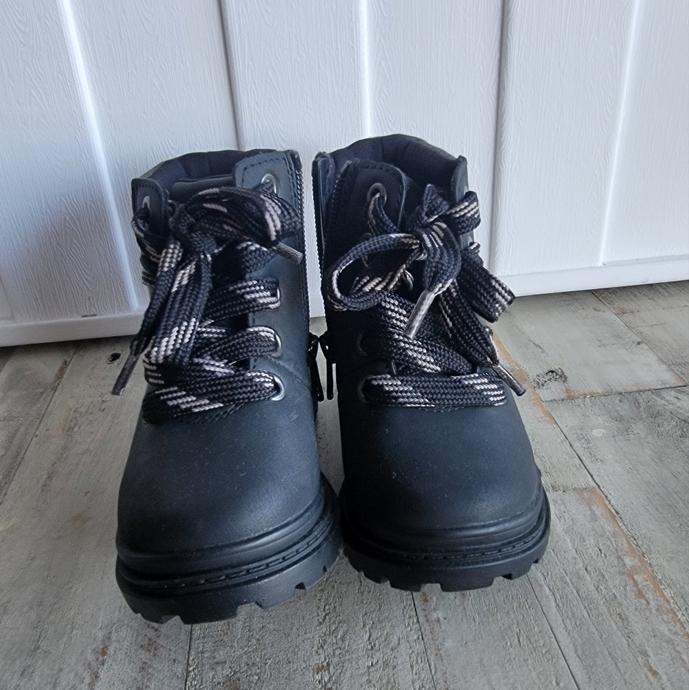 Black boots 6C